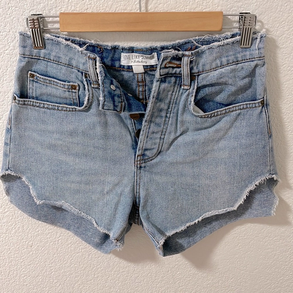 LOVE LIKE SUMMER, DENIM SHORTS, SIZE 26